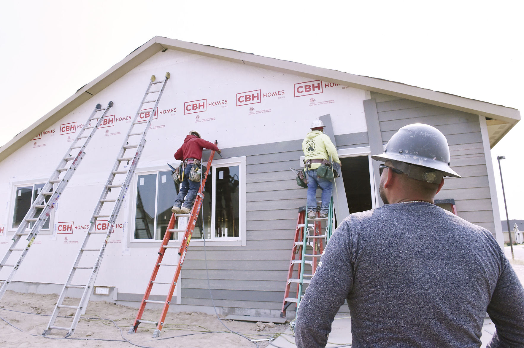 New builds keep construction workers busy